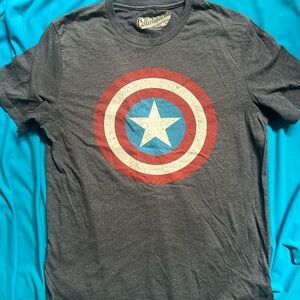 Grey Captain America Shield T-Shirt, size S